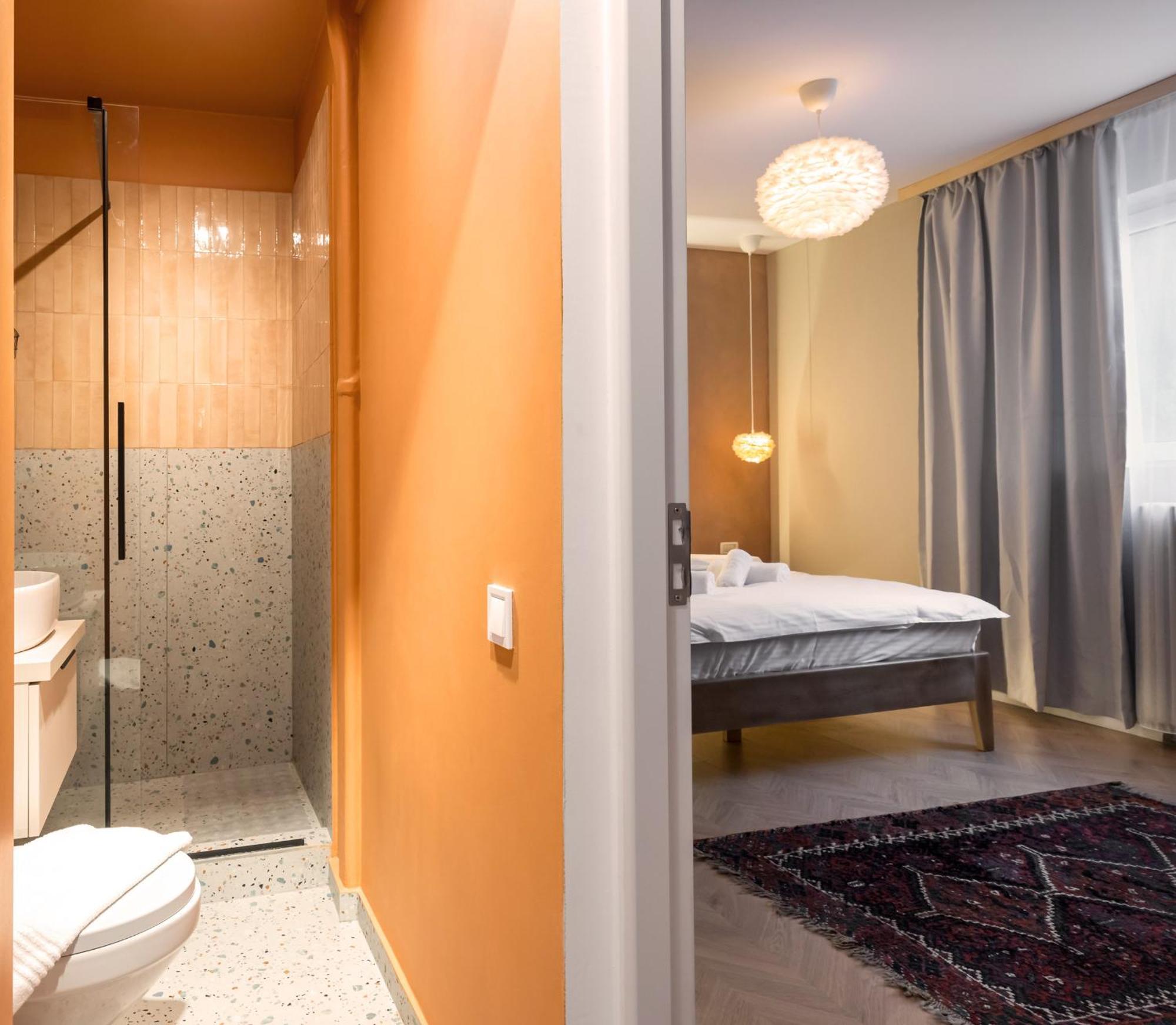 Apartment Ultracentral Near Old Town, Cismigiu And Victoriei - Cozy, Quiet And Modern Wt Sunny Balcony Bucharest