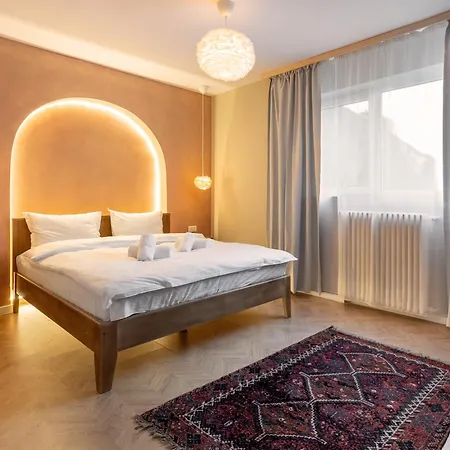 Ultracentral Near Old Town, Cismigiu And Victoriei - Cozy, Quiet And Modern Apartment Wt Sunny Balcony Bucharest Exterior photo